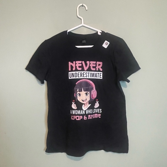 NWT Woman Who Loves KPop & Anime Graphic Tee Trendy Casual T-Shirt Black Medium - Picture 1 of 5
